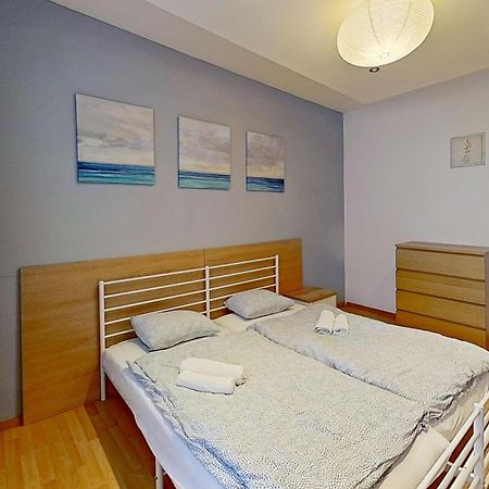 2Br Apt With Free Garage Parking, Close To The Historic Centre Братислава Екстериор снимка