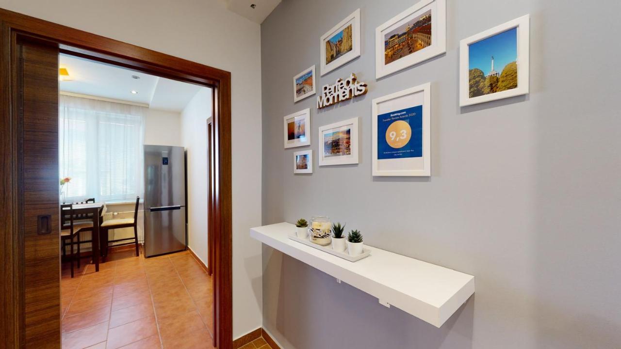 2Br Apt With Free Garage Parking, Close To The Historic Centre Братислава Екстериор снимка