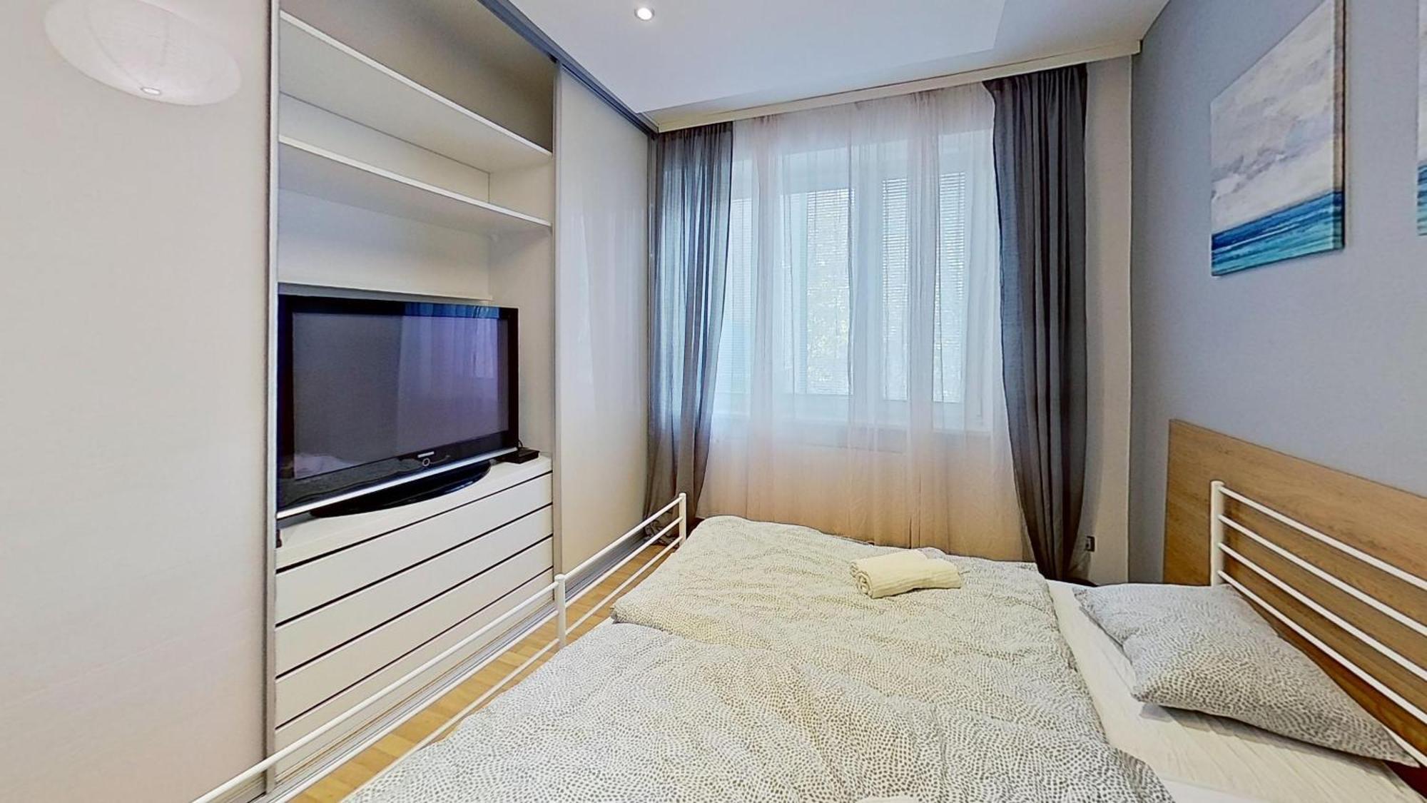 2Br Apt With Free Garage Parking, Close To The Historic Centre Братислава Екстериор снимка